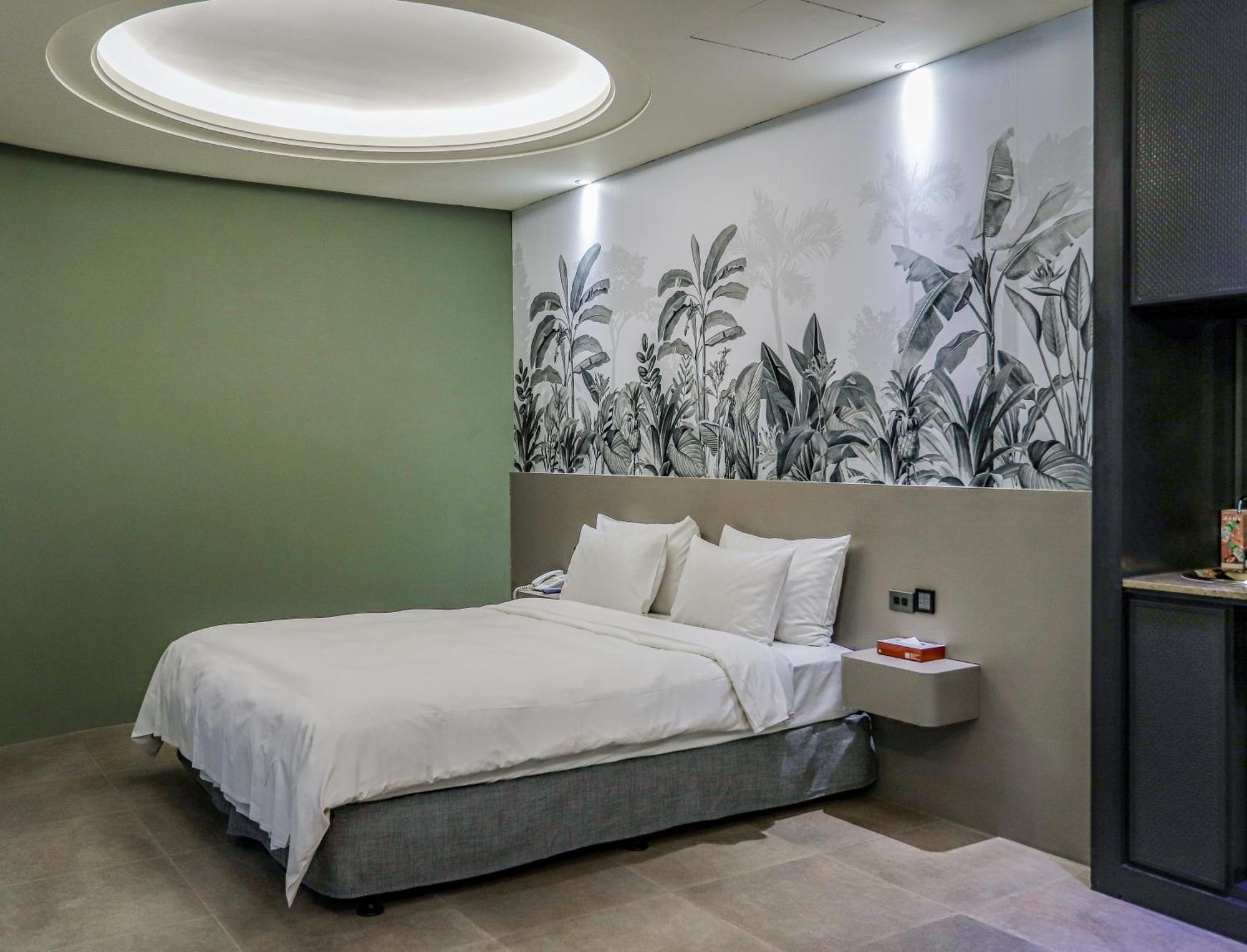 All-Ur Boutique Motel-Ping Tung Branch Pingtung Exterior photo