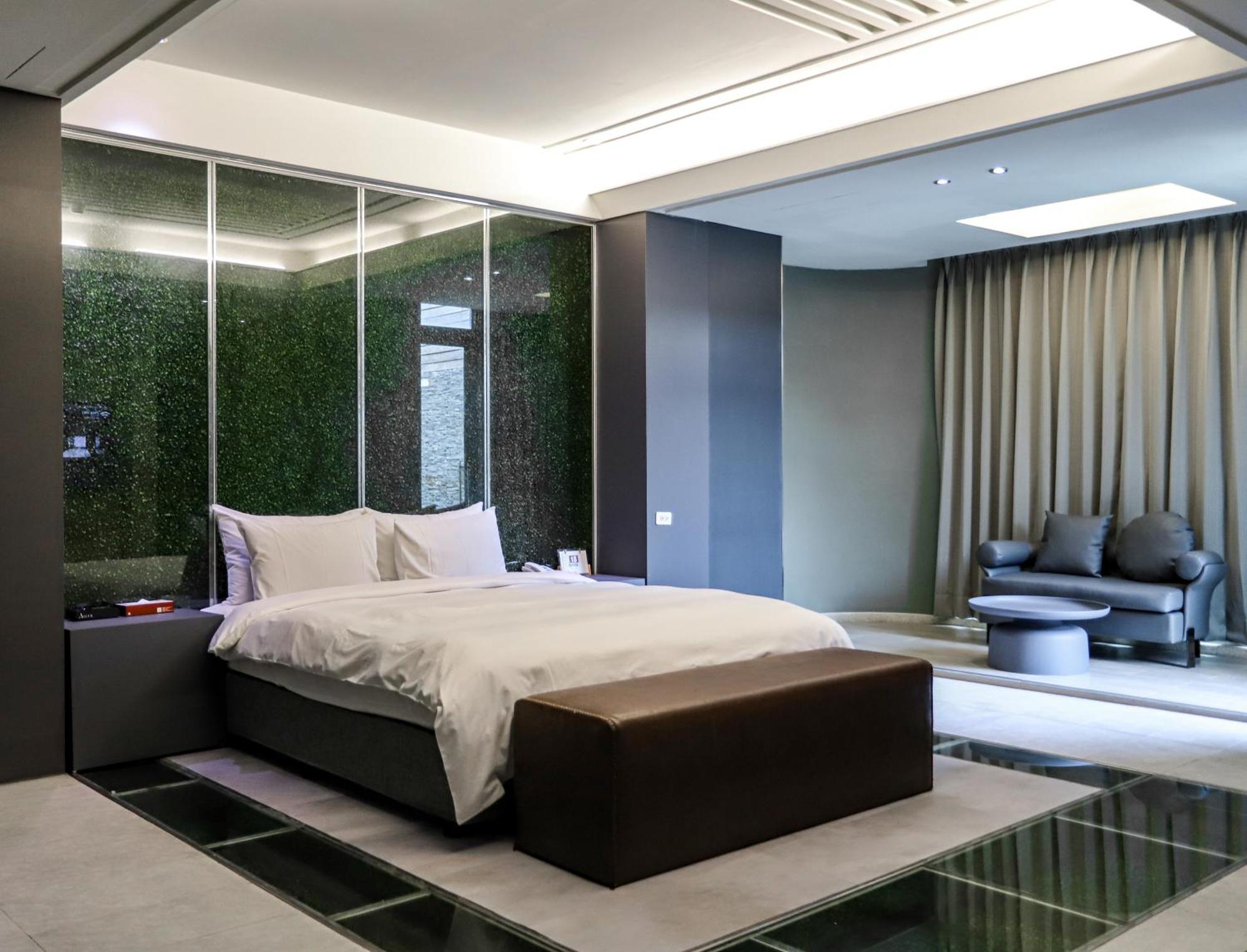 All-Ur Boutique Motel-Ping Tung Branch Pingtung Exterior photo