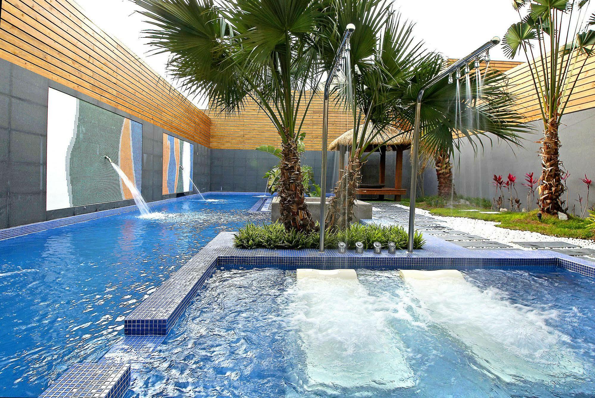 All-Ur Boutique Motel-Ping Tung Branch Pingtung Exterior photo